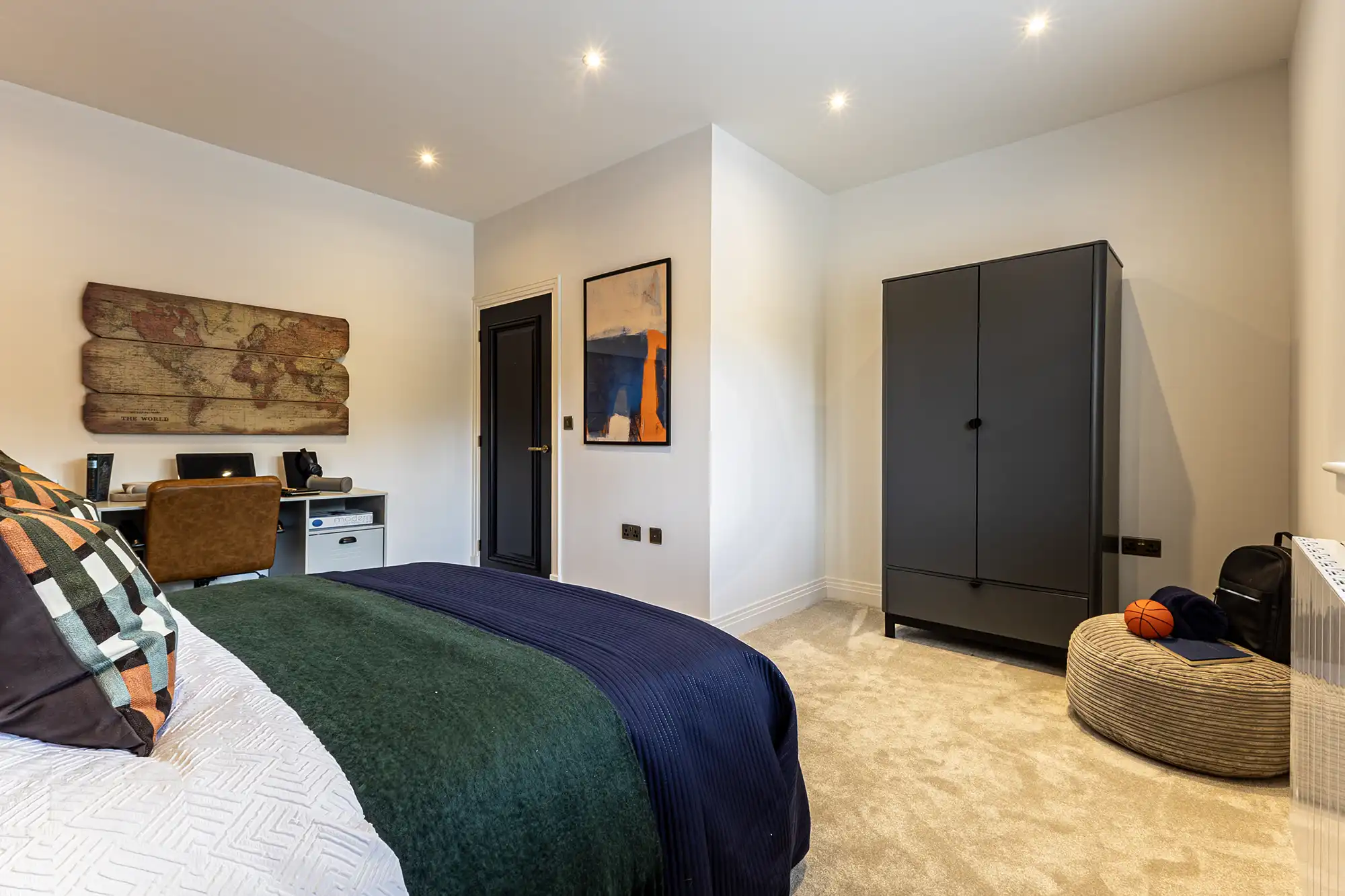 BELL BAR Bedroom 4 2