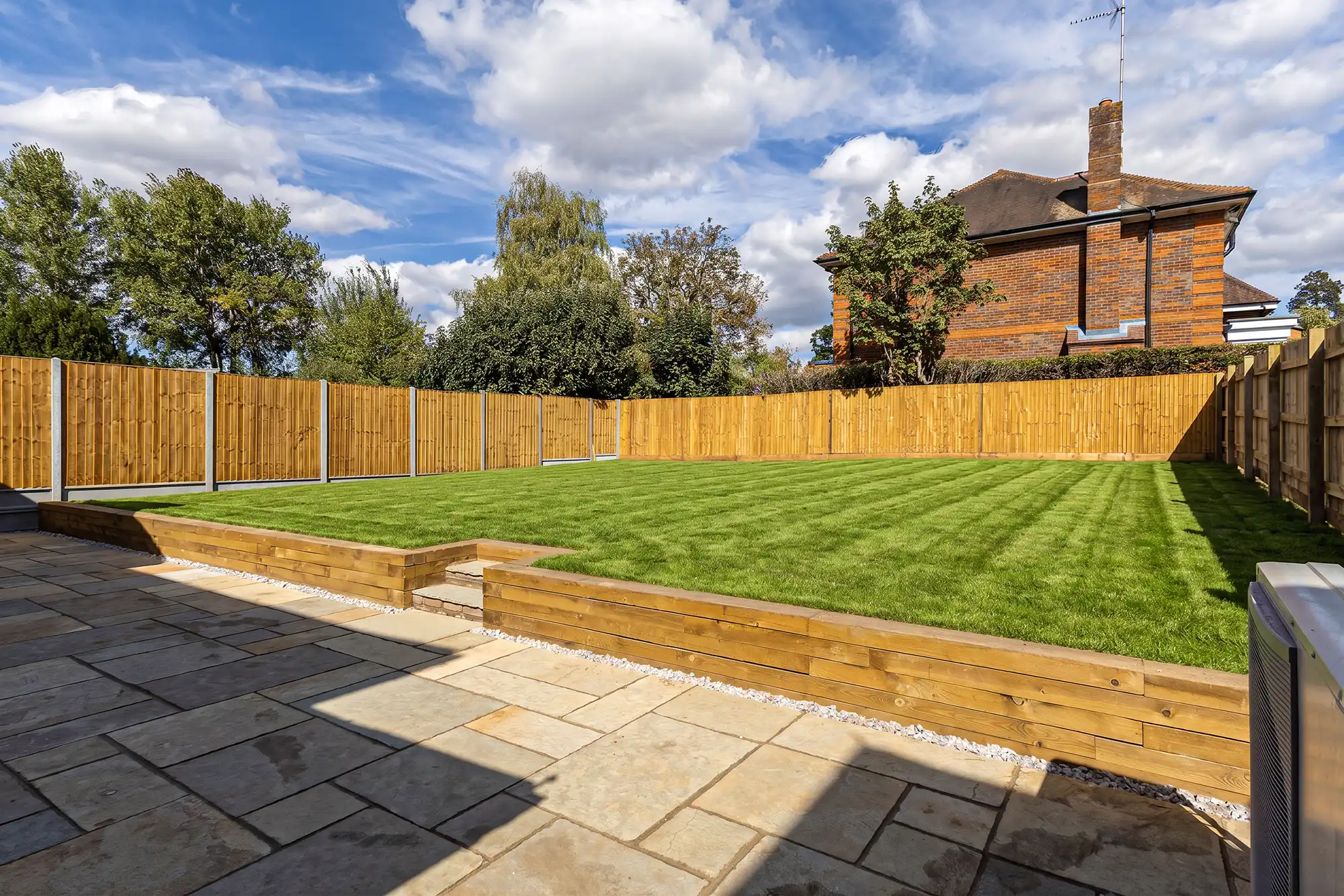 BELL BAR Garden
